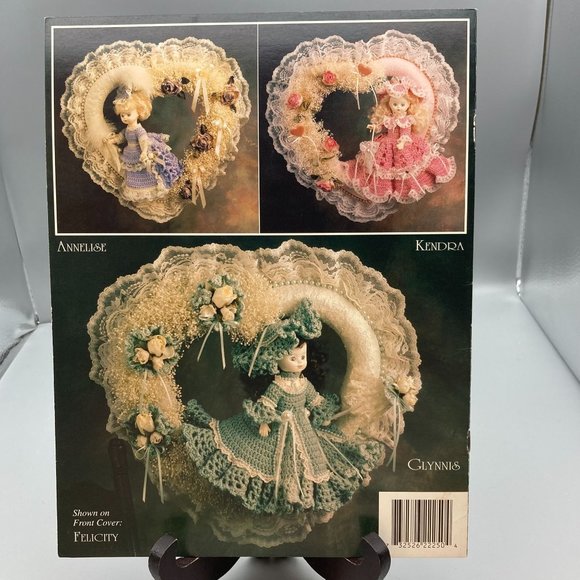 Vintage Thread Crochet Patterns, Fashion Doll Victorian Sweetheart Wreaths 1993 - Picture 2 of 2